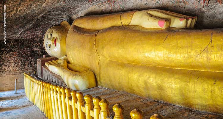 Myanmar-Monywa-Pakokku-Po-Win-Taung-Cave-1