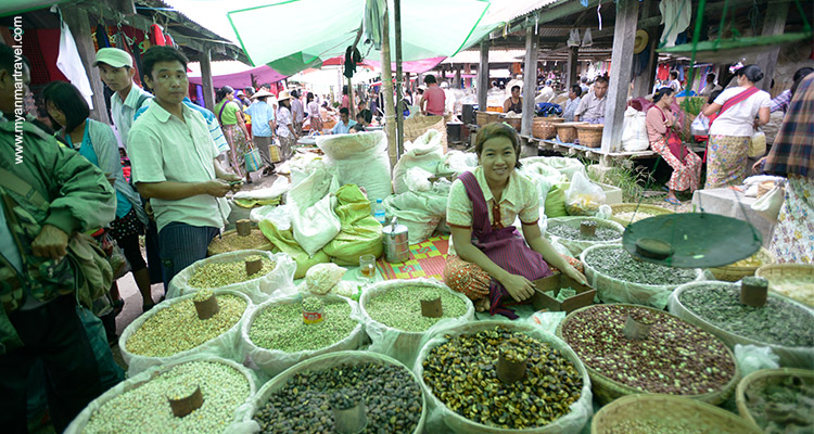 Inle-Sightseeing-Village-Trek-6