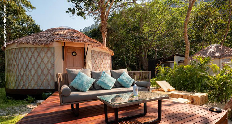 Paradise-Escape-On-Pila-Island-10