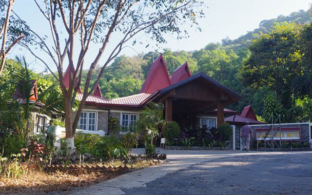 Golden Rock Hotel Myanmar