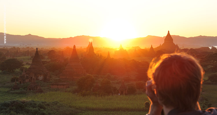 sunrise in bagan