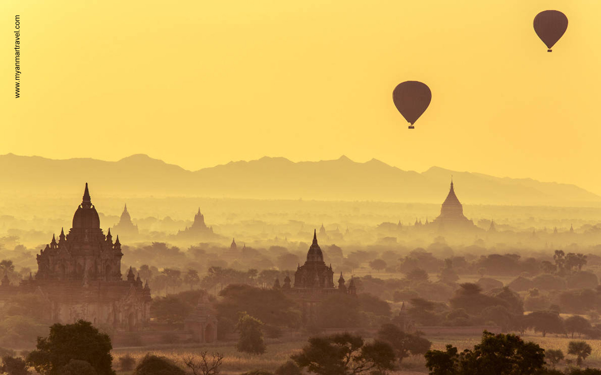 Ballon flight over Bagan