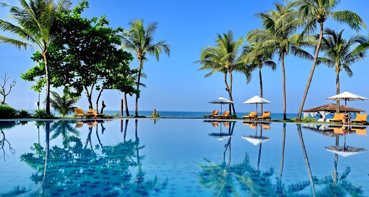 Ngwe Saung Beach - one of top best beach in Myanmar Ngwe Saung Beach - one of top best beach in Myanmar